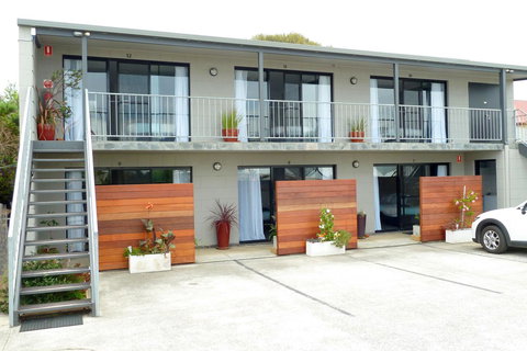 Apollo Bay Waterfront Motor Inn - Schoolies Week Accommodation 9