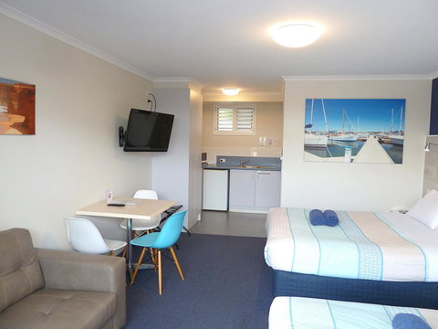 Apollo Bay Waterfront Motor Inn - Schoolies Week Accommodation 18