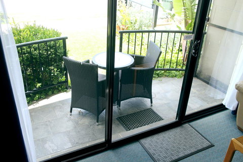 Apollo Bay Waterfront Motor Inn - Schoolies Week Accommodation 39