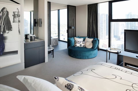 Crown Metropol Melbourne - Schoolies Week Accommodation 23