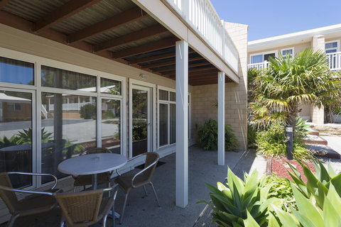 Port Campbell Parkview Motel & Apartments - Schoolies Week Accommodation 35