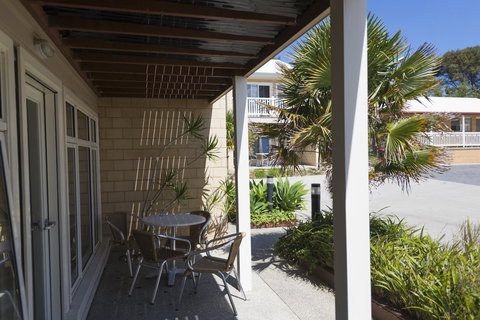 Port Campbell Parkview Motel & Apartments - Schoolies Week Accommodation 32
