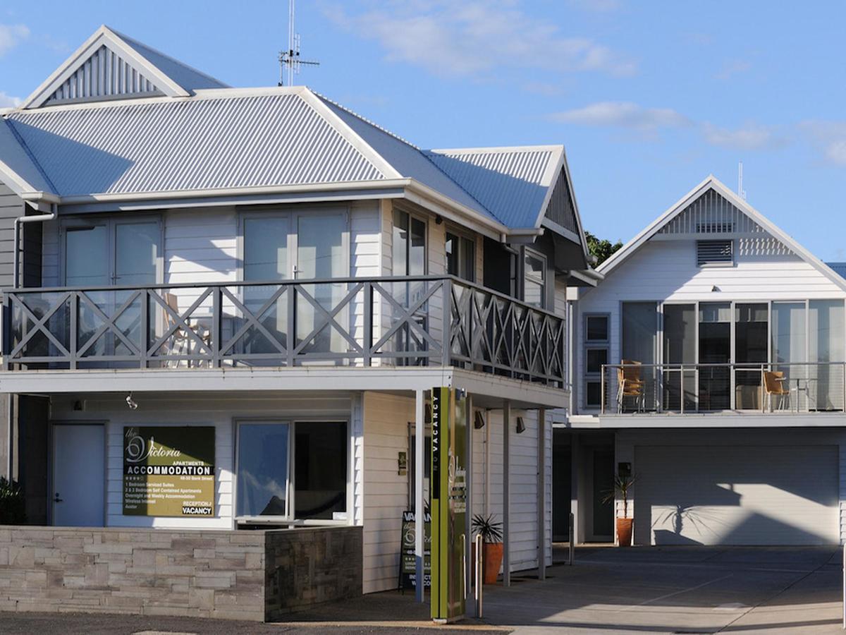  Schoolies Week Accommodation