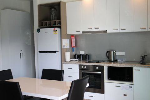 130 At The Waves - Schoolies Week Accommodation 9