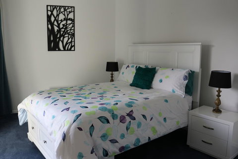130 At The Waves - Schoolies Week Accommodation 10