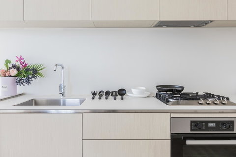 New Eureka 108 Hotel Apartments - Schoolies Week Accommodation 9