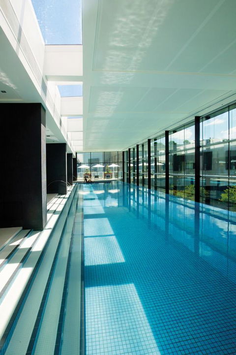 Crown Promenade Melbourne - Schoolies Week Accommodation 0