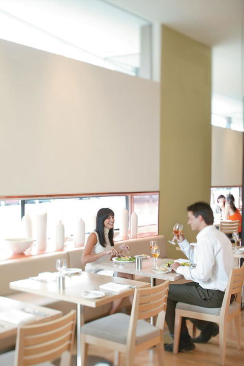 Crown Promenade Melbourne - Schoolies Week Accommodation 12