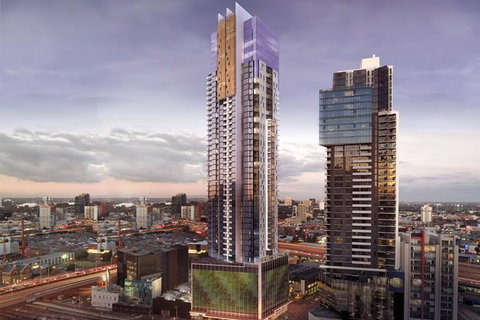 Experience Platinum Hotel Apartments - Schoolies Week Accommodation 1