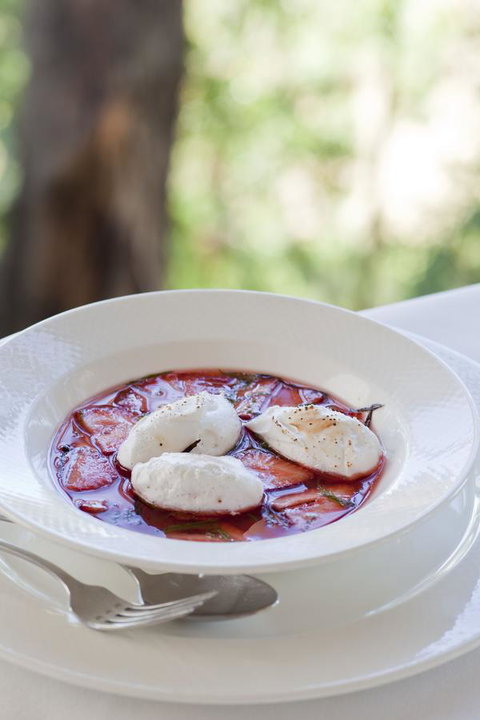 Chris\'s Beacon Point Restaurant & Villas - Schoolies Week Accommodation 14