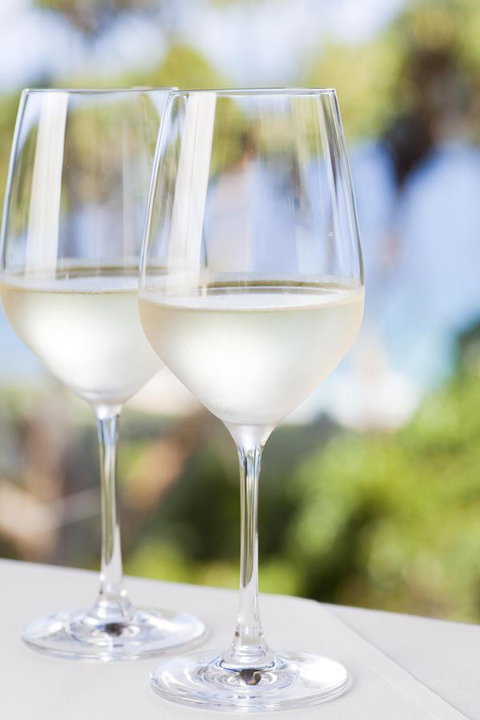 Chris\'s Beacon Point Restaurant & Villas - Schoolies Week Accommodation 12