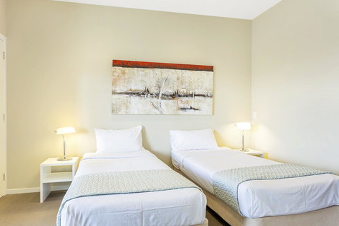 Deep Blue Hotel & Hot Springs - Schoolies Week Accommodation 30