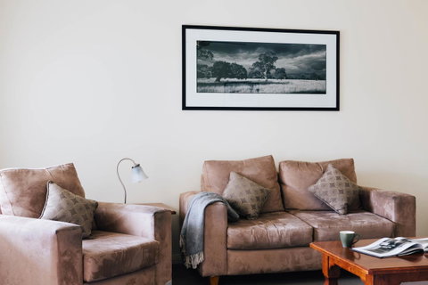 Dunkeld Studio Accommodation - Schoolies Week Accommodation 7