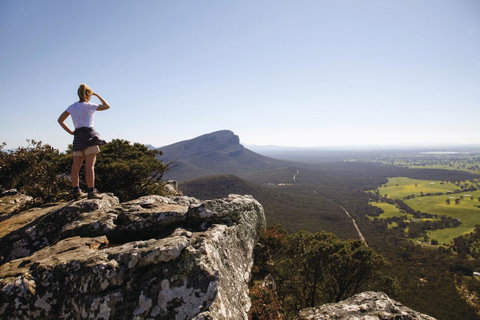 Dunkeld Studio Accommodation - Schoolies Week Accommodation 11