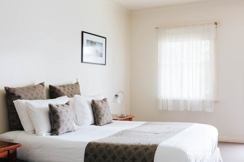 Dunkeld Studio Accommodation - Schoolies Week Accommodation 6