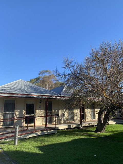 Dunkeld Studio Accommodation - Schoolies Week Accommodation 0