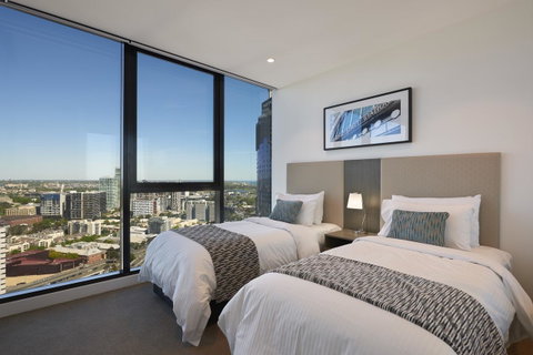 City Tempo - Power St - Schoolies Week Accommodation 2