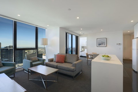 City Tempo - Power St - Schoolies Week Accommodation 5