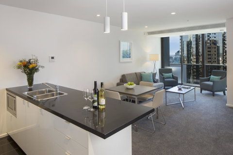 City Tempo - Power St - Schoolies Week Accommodation 25