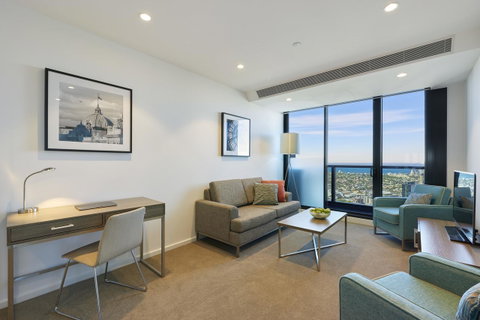 City Tempo - Power St - Schoolies Week Accommodation 10