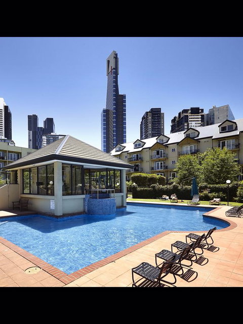 Melbourne Luxury Paradise - Schoolies Week Accommodation 12