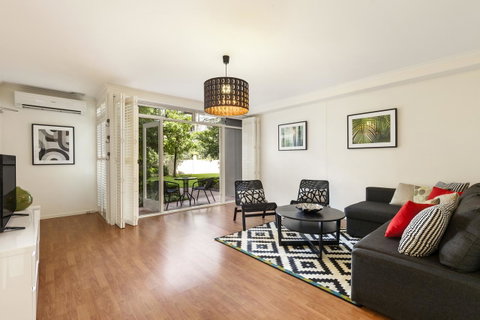 Melbourne Luxury Paradise - Schoolies Week Accommodation 2