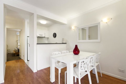 Melbourne Luxury Paradise - Schoolies Week Accommodation 6