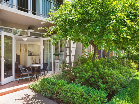 Melbourne Luxury Paradise - Schoolies Week Accommodation 10