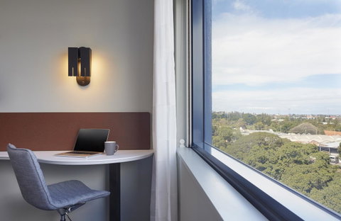 Holiday Inn Express Melbourne Southbank, An IHG Hotel - Schoolies Week Accommodation 15