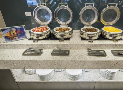 Holiday Inn Express Melbourne Southbank, An IHG Hotel - Schoolies Week Accommodation 3