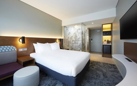 Holiday Inn Express Melbourne Southbank, An IHG Hotel - Schoolies Week Accommodation 20