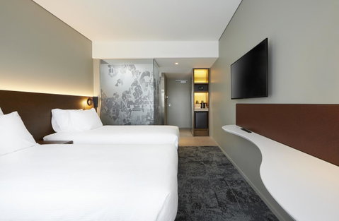 Holiday Inn Express Melbourne Southbank, An IHG Hotel - Schoolies Week Accommodation 19