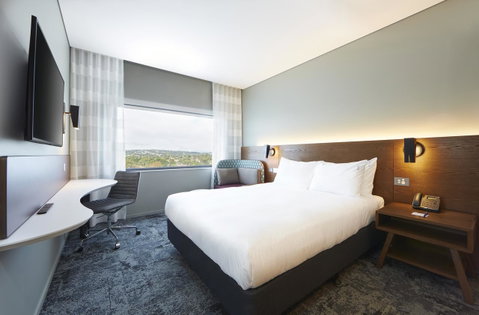 Holiday Inn Express Melbourne Southbank, An IHG Hotel - Schoolies Week Accommodation 1