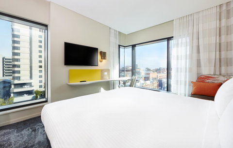 Holiday Inn Express Melbourne Southbank, An IHG Hotel - Schoolies Week Accommodation 2