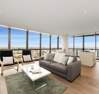 Best Views on Collins - Schoolies Week Accommodation