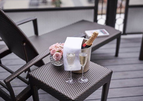 The Langham Melbourne - Schoolies Week Accommodation 16