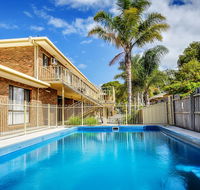 Allambi Holiday Apartments - Schoolies Week Accommodation