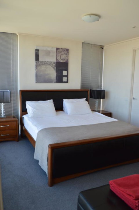 3BR Apartment At Victoria Tower Southbank - Schoolies Week Accommodation 7