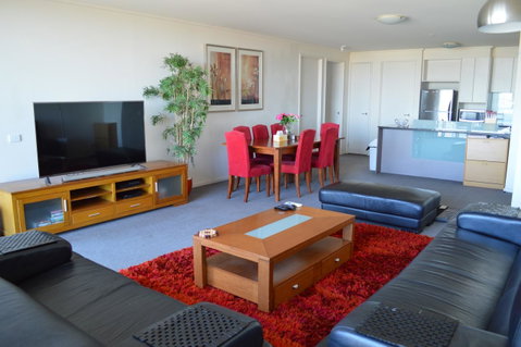 3BR Apartment At Victoria Tower Southbank - Schoolies Week Accommodation 0