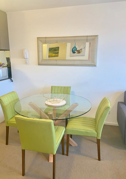 Luxury Apartments With View - Schoolies Week Accommodation 30