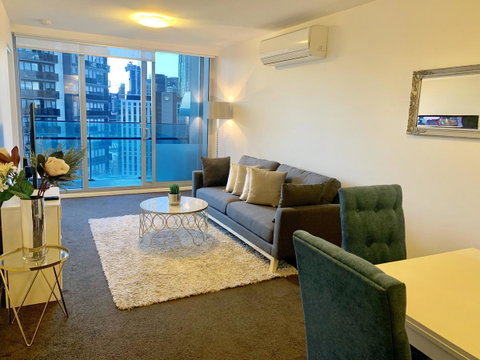 Luxury Apartments With View - Schoolies Week Accommodation 5