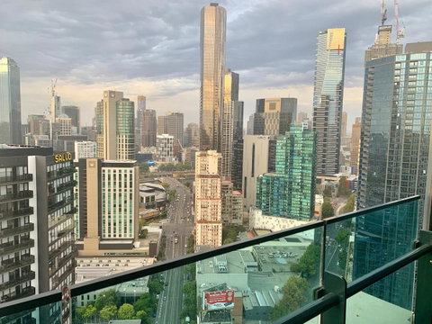 Luxury Apartments With View - Schoolies Week Accommodation 1