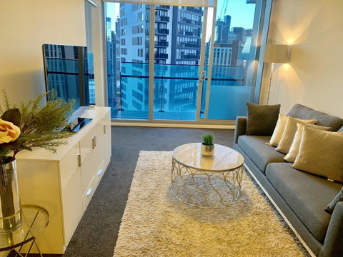 Luxury Apartments With View - Schoolies Week Accommodation 0