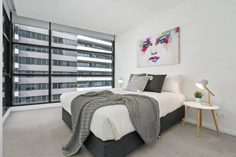 Complete Host Tiara Apartments - Schoolies Week Accommodation 36