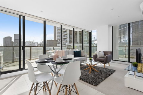 Complete Host Tiara Apartments - Schoolies Week Accommodation 0