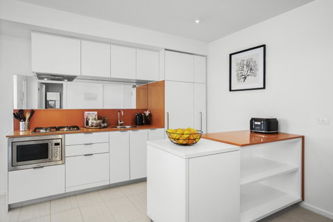 Complete Host Tiara Apartments - Schoolies Week Accommodation 14