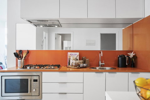 Complete Host Tiara Apartments - Schoolies Week Accommodation 2