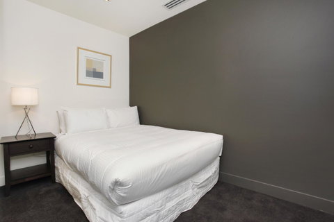 Corporate Keys - Freshwater Place - Schoolies Week Accommodation 25