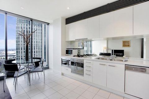 Corporate Keys - Freshwater Place - Schoolies Week Accommodation 9