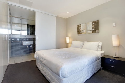 Corporate Keys - Freshwater Place - Schoolies Week Accommodation 27